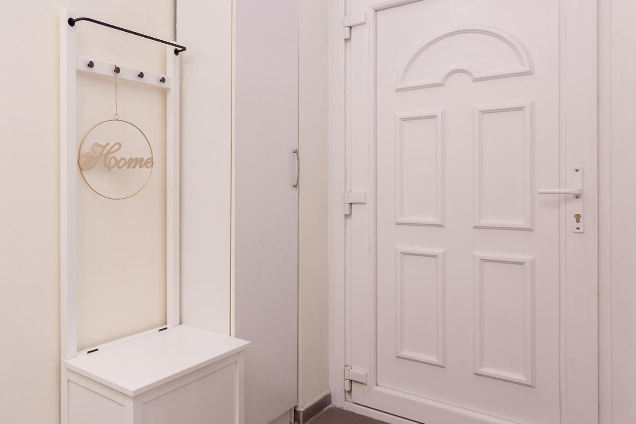 Goldcentral Apartment Comfort Budapest Luaran gambar