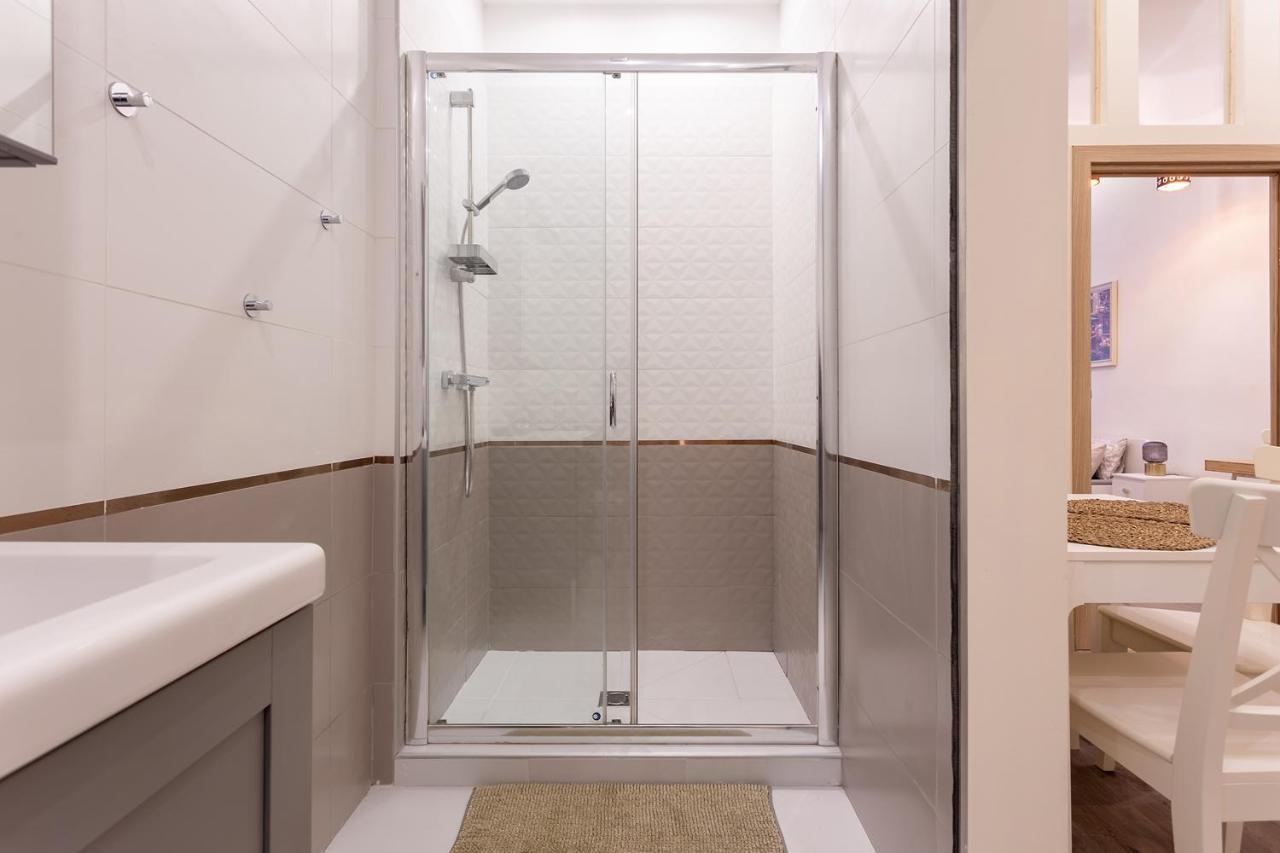 Goldcentral Apartment Comfort Budapest Luaran gambar
