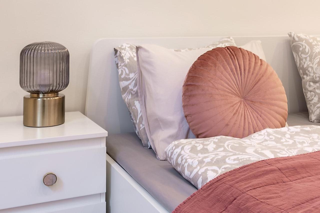 Goldcentral Apartment Comfort Budapest Luaran gambar